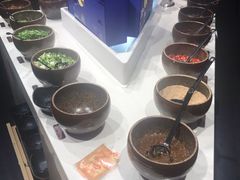 自助调料区-呷哺呷哺(新世界百货望京店)