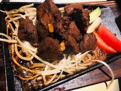 -穹六人间 people 6(岳阳路店)