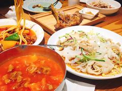 沙湾大盘鸡-塔哈尔·新疆盛宴(城西银泰店)