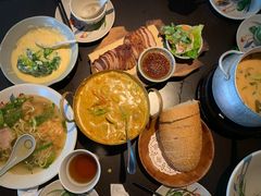 -大头虾越式风味餐厅(光明广场店)