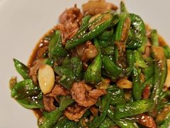 -黄泥岗·地道湖北菜(奥特莱斯店)