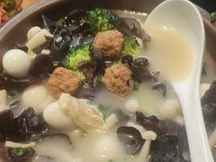 -阿瓦山寨·湘菜现炒·剁椒鱼头王(咸阳总店)
