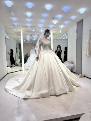 -MISS MIA 婚纱品牌馆