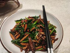 韭菜炒香干-柴米油盐(土菜院子店)