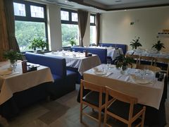 靠窗位-民福居烤鸭店(石榴庄店)