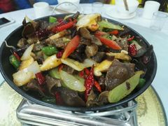 -乡土特色.冷锅鱼.牦牛肉汤锅