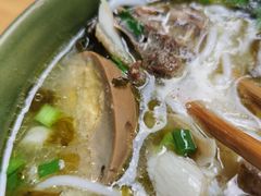 -全家福米线