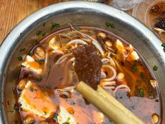 -老五鸡丝豆花面粉(瑞金北路68号院店)