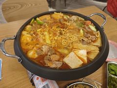 -WOW LUCKY创意韩料(龙阳广场店)