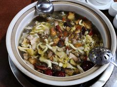 -东巴谷野生菌火锅餐厅