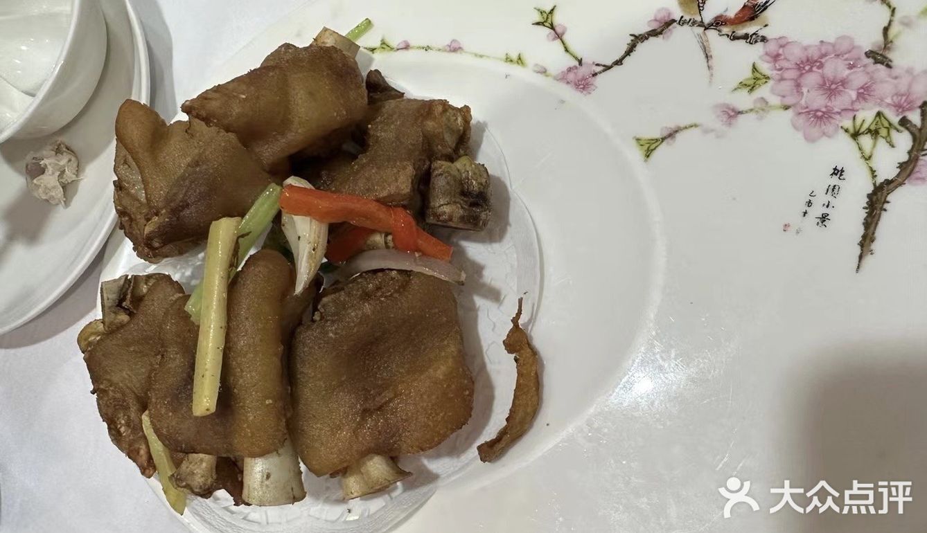 我非常推荐这家位于上海市的陈记海鲜酒家(九江路店)