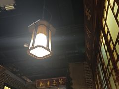 -东口码头·烧鸽子·鱼头泡饼·地方菜(金鹰悦城店)
