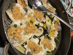 -海派悦庭·海胆烧麦·新融合菜(凯德广场店)