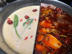 -湊湊火锅·茶憩(新中关购物中心店)