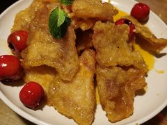 -山楂树融合菜餐厅