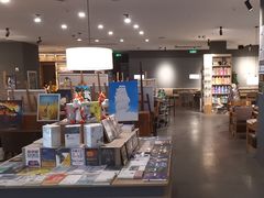 -魔方城市书房(中街益田店)