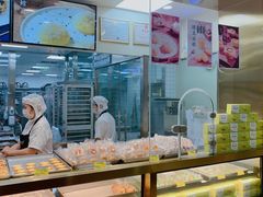 面包甜点陈列柜-鲍师傅糕点(百盛西南商都店)