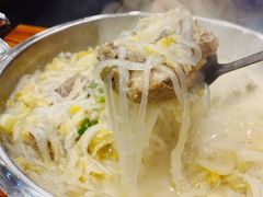 大骨头炖酸菜-东北农家小院(定西路店)