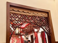 -梅龙镇酒家(南京西路总店)