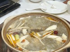 酸萝卜老鸭汤-土连锅·现熬养生汤锅(梁家巷店)
