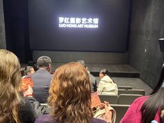 -罗红摄影艺术馆