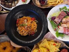 -mordew加州日记西餐&小酒馆(新天地店)
