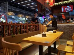 大堂-肠王卤煮(西单食宝街店)