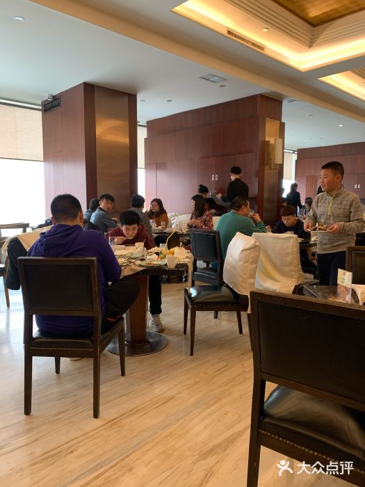 东方红海鲜百汇(国际大厦店)大堂图片