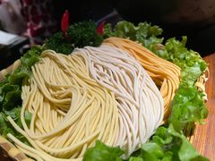 -湊湊火锅·茶憩(新中关购物中心店)