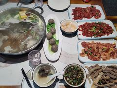 -乡土黄·鲜牛肉火锅·小龙虾(兴业街店)
