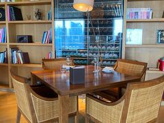 靠窗位-非常时髦餐厅VUE Restaurant(外滩茂悦大酒店)