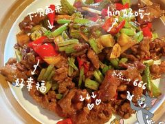 -魏铭鱼头捞饭(晋阳路店)