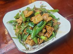 苗家土猪肉-苗湘食府(十年店)