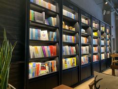 -阅西安新华书店(翠华南路店)