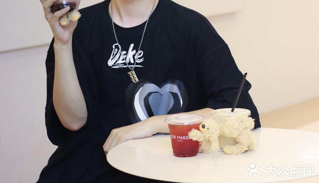 湖滨新晋咖啡店🧸咖啡和小熊锁死🔒好吗