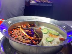 -钢管厂五区小郡肝串串香(滨江店)