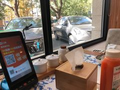 靠窗位-东方饺子王(大屯路店)