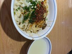 -铁蛋鸡汤刀削面(金水路店)