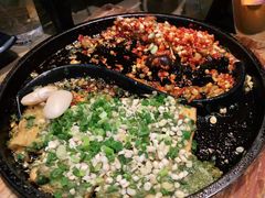 -何师烧烤·香辣蟹·川菜·30年老品牌(太古里旗舰店)