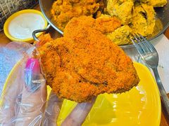 -BHC炸鸡(明洞总店)