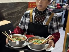 -铁锅哥米线