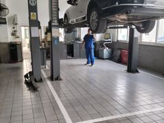 -北京凯威富檑上汽大众4S店(良乡店)