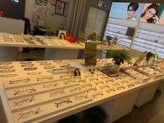 -罗伯特眼镜·蔡司官方授权(前海桂湾店)