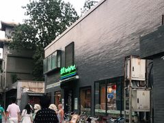 -全家便利店(王府井大街店)