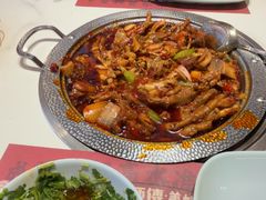 -何师傅美蛙鱼头(汉街店)