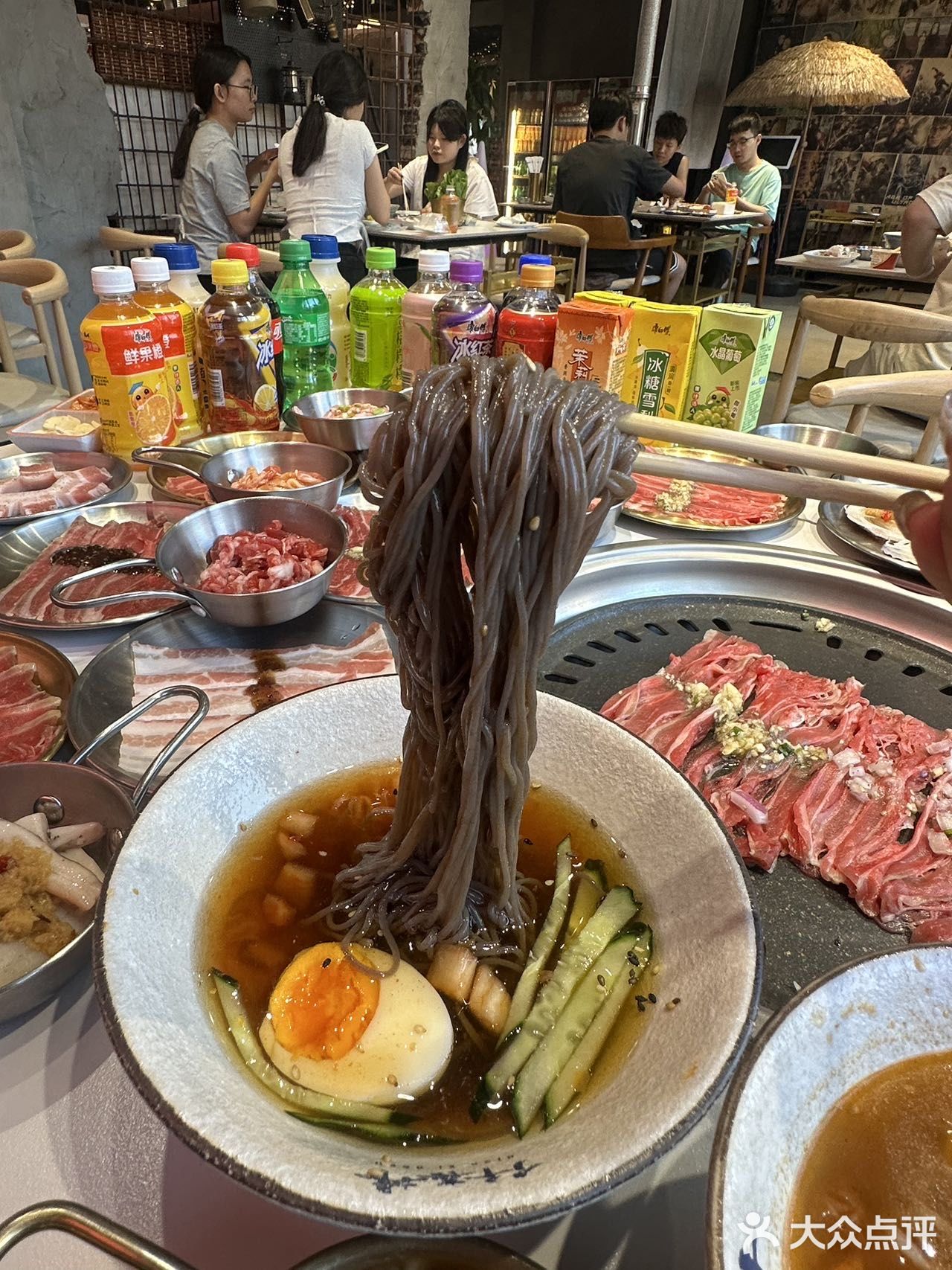 抱歉合肥自助餐[双手合十]以前是我説活太大声了