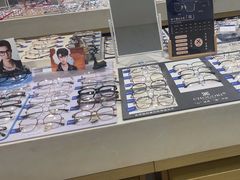 -标准眼镜·蔡司官方授权店(塘沽远洋未来汇店)
