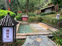 -森波拉火山温泉