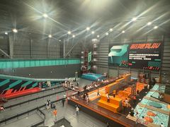 -极限PLAY运动娱乐新世界·团建派对表演休闲馆·室内高空游乐园