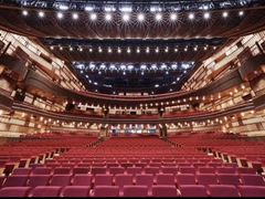 -交通银行前滩31演艺中心